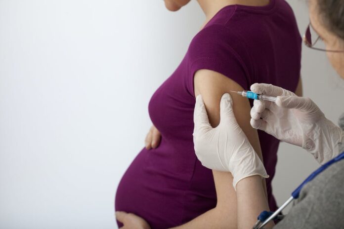 pfizer moderna vaccines are safe for pregnant women