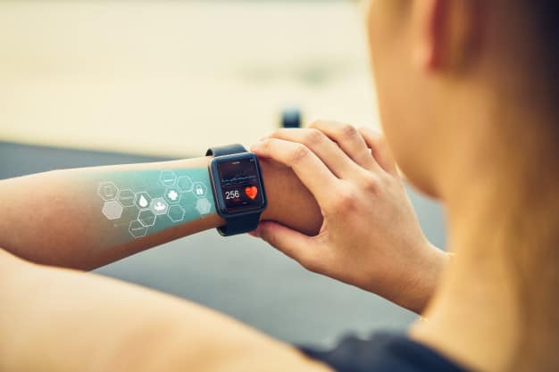 8 Uses of Smart Wearable Medical Devices in Everyday Practice