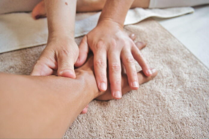 What Is Physiotherapy and How Can a Metrotown RMT Help You