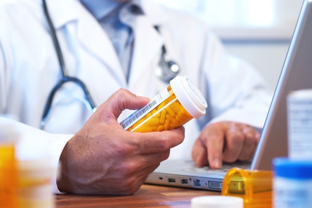 The Convenience and Cost Savings of Using an Online Pharmacy