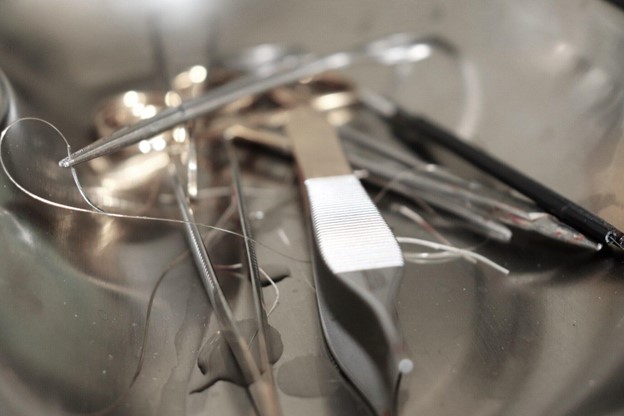 How to Choose the Right Surgical Instruments and Equipment Supplier for Your Practice