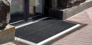 Enhancing Cleanliness and Safety with Floor Mats for Hotels and Restaurants