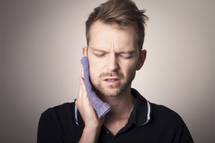 Signs You Need to See a Dentist ASAP Signs You Need to See a Dentist ASAP