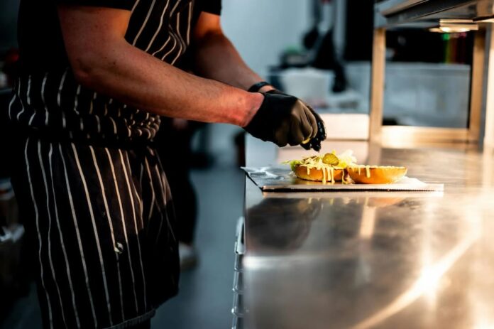 Best General Use Gloves for Restaurants & Catering Businesses