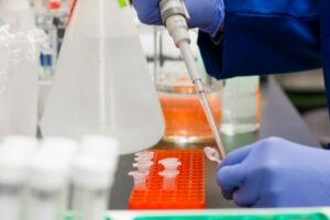 Why Biotech Companies Choose Contract Manufacturing Organizations for Scalable Growth