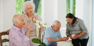 How to Choose the Right Senior Living Community for Your Needs