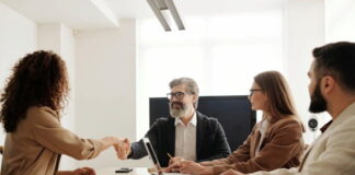 How to Navigate Executive Recruitment in the Pharmaceutical Sector How to Navigate Executive Recruitment in the Pharmaceutical Sector